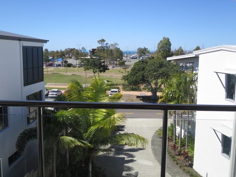 6/435 Esplanade, Manly QLD 4179