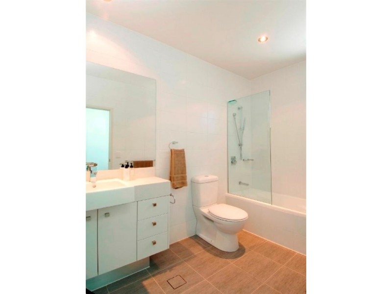 6/435 Esplanade, Manly QLD 4179