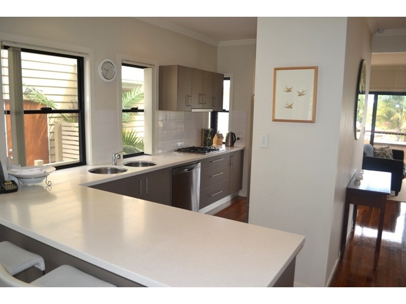 44 Parkview Avenue, Wynnum QLD 4178