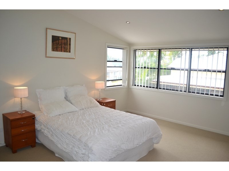 44 Parkview Avenue, Wynnum QLD 4178