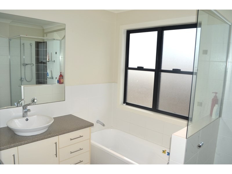 44 Parkview Avenue, Wynnum QLD 4178