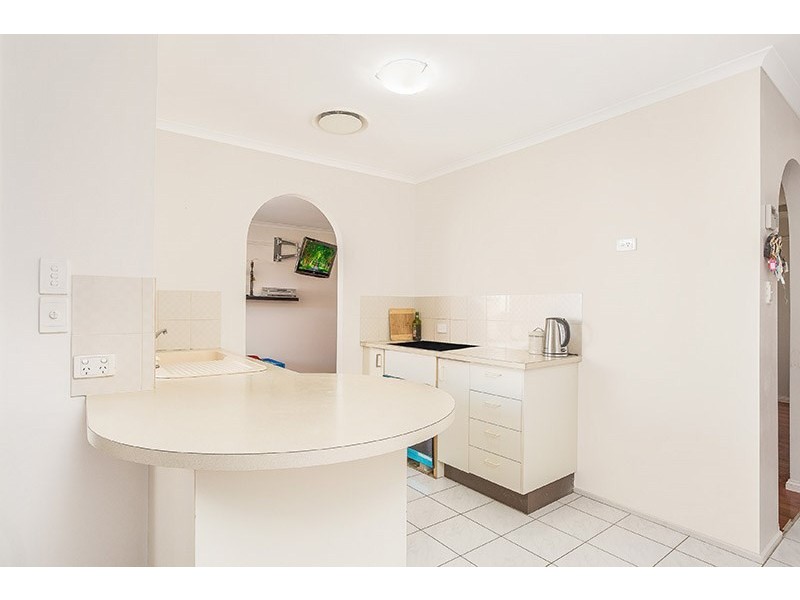 122 Blackwood Road, Manly West QLD 4179