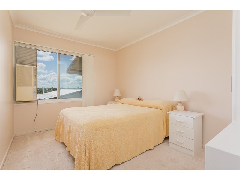 32 Banoon Drive, Wynnum QLD 4178