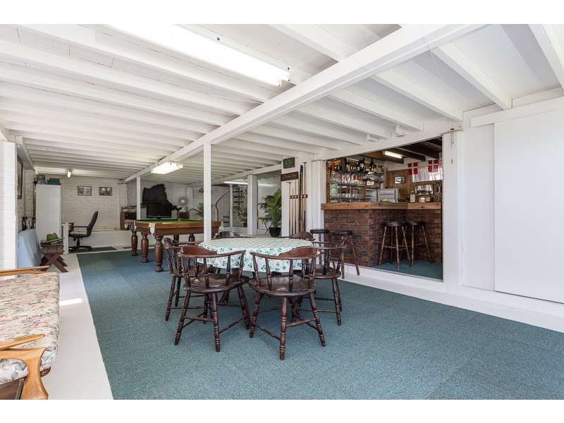 32 Banoon Drive, Wynnum QLD 4178