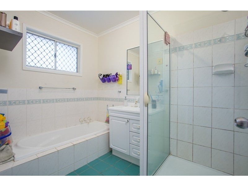 37 Cranston Street, Wynnum West QLD 4178