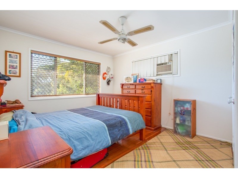 37 Cranston Street, Wynnum West QLD 4178
