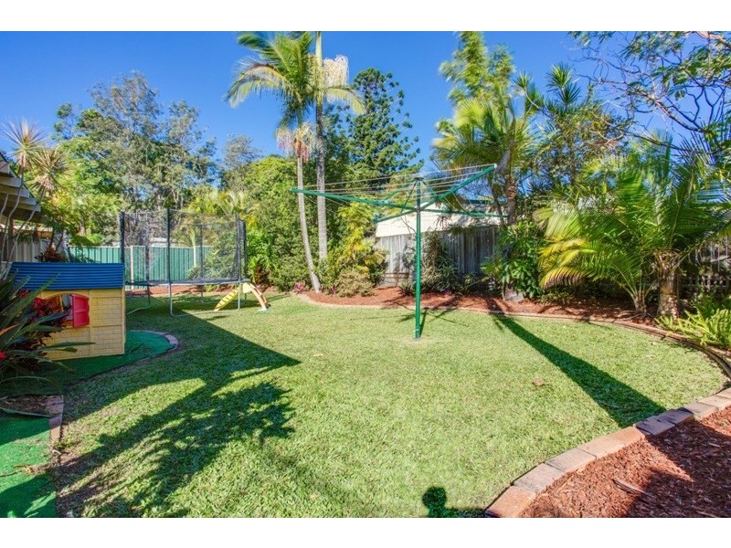 37 Cranston Street, Wynnum West QLD 4178