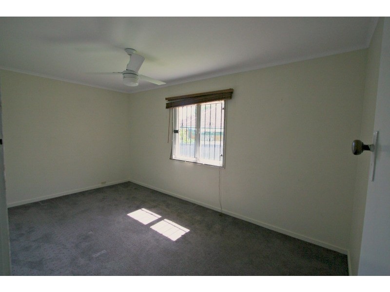 25 Pavlu Street, Wynnum West QLD 4178