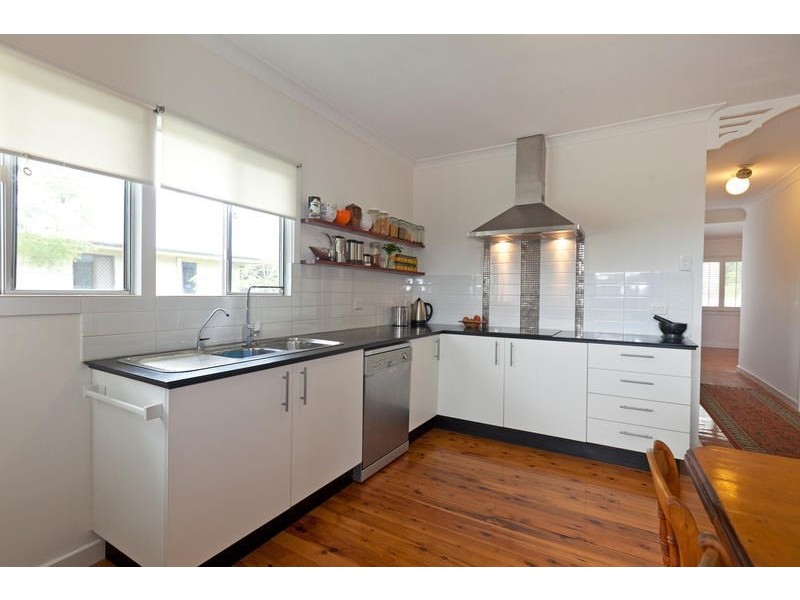 67 Boxgrove Avenue, Wynnum QLD 4178