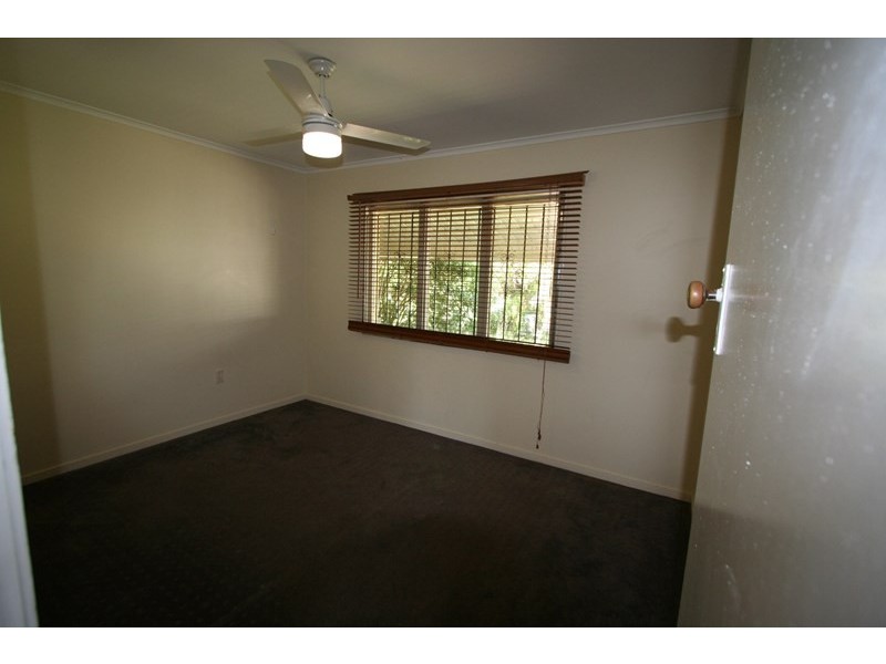 25 Pavlu Street, Wynnum West QLD 4178