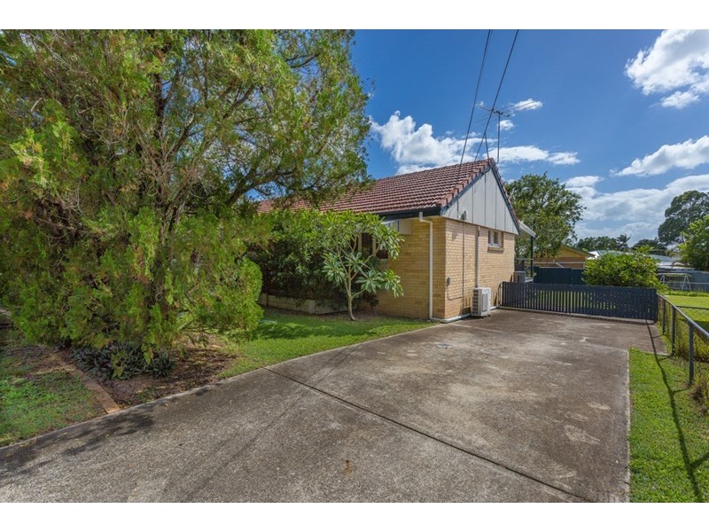 25 Pavlu Street, Wynnum West QLD 4178