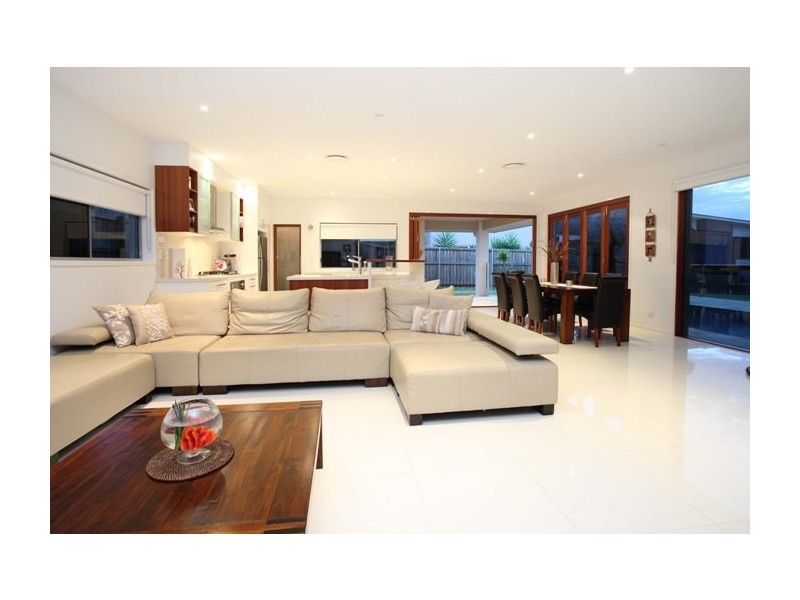 19 John Street, Manly West QLD 4179