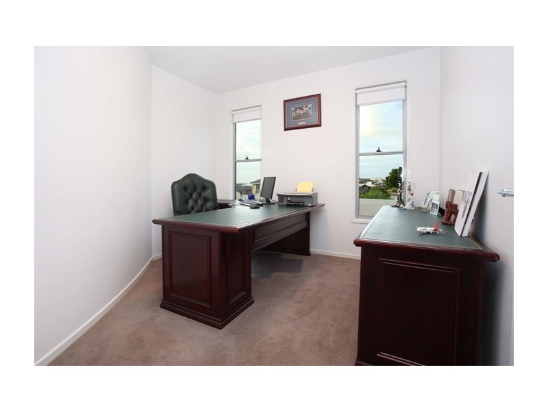 19 John Street, Manly West QLD 4179