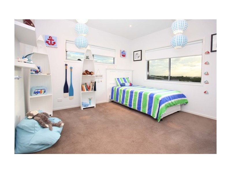 19 John Street, Manly West QLD 4179