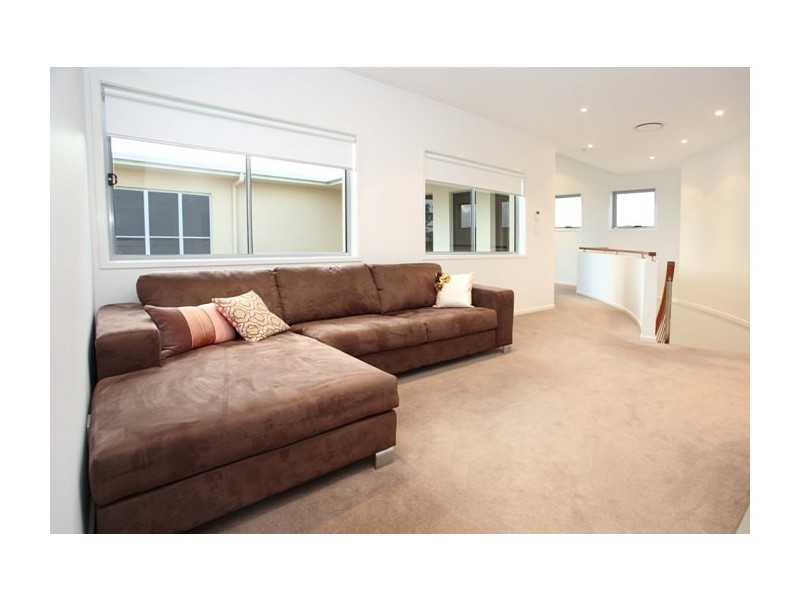 19 John Street, Manly West QLD 4179