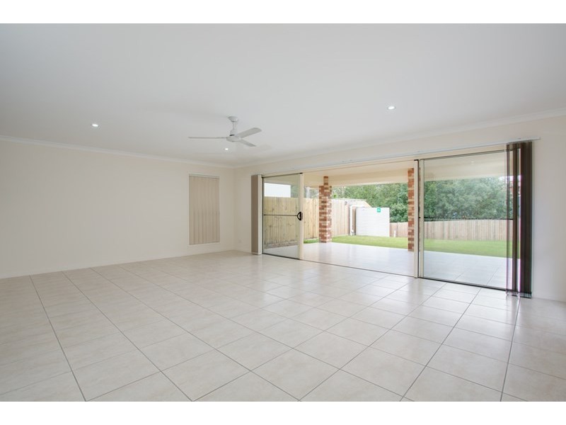 61 Bulgin Avenue, Wynnum West QLD 4178