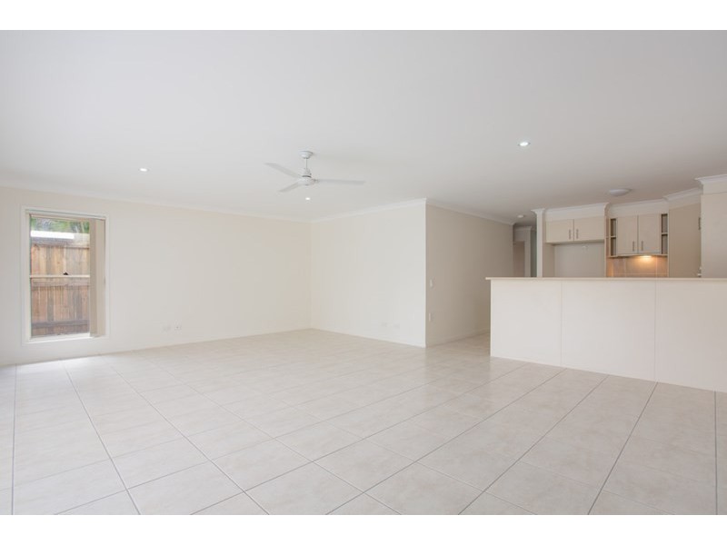 61 Bulgin Avenue, Wynnum West QLD 4178