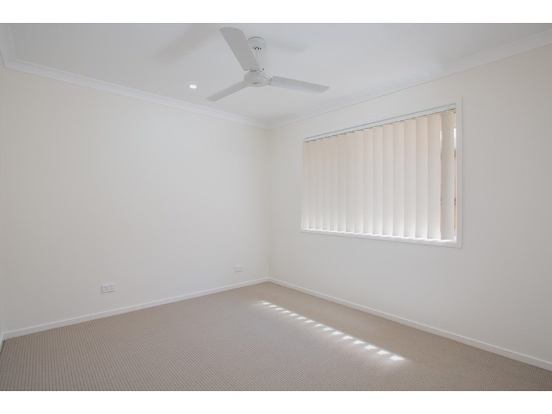 61 Bulgin Avenue, Wynnum West QLD 4178