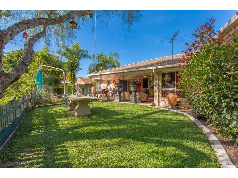 6 Hydrus Place, Wynnum QLD 4178