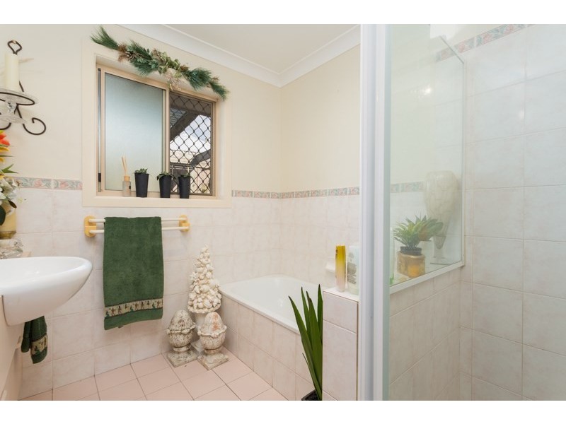 6 Hydrus Place, Wynnum QLD 4178