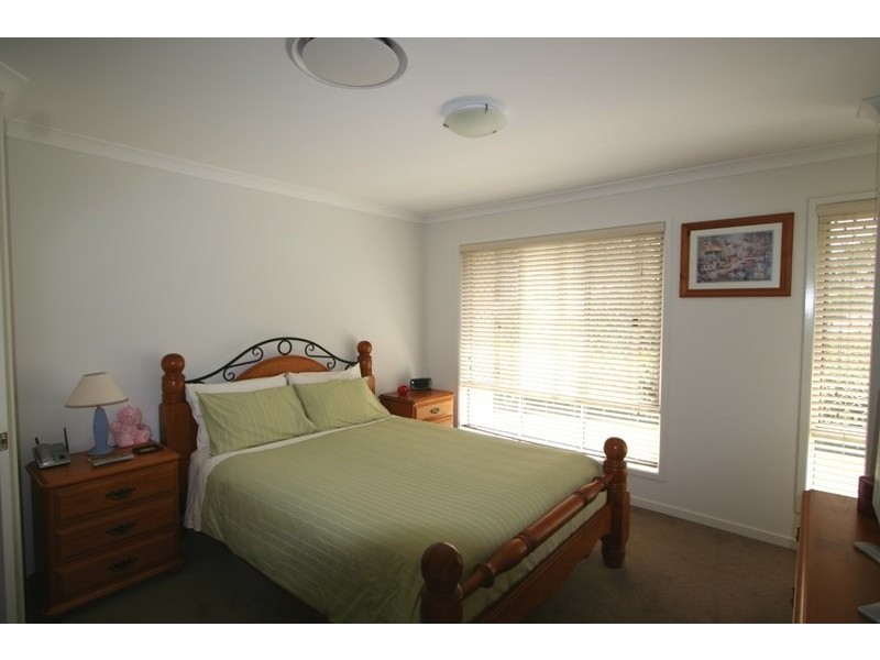 6 Creswick Close, Manly West QLD 4179