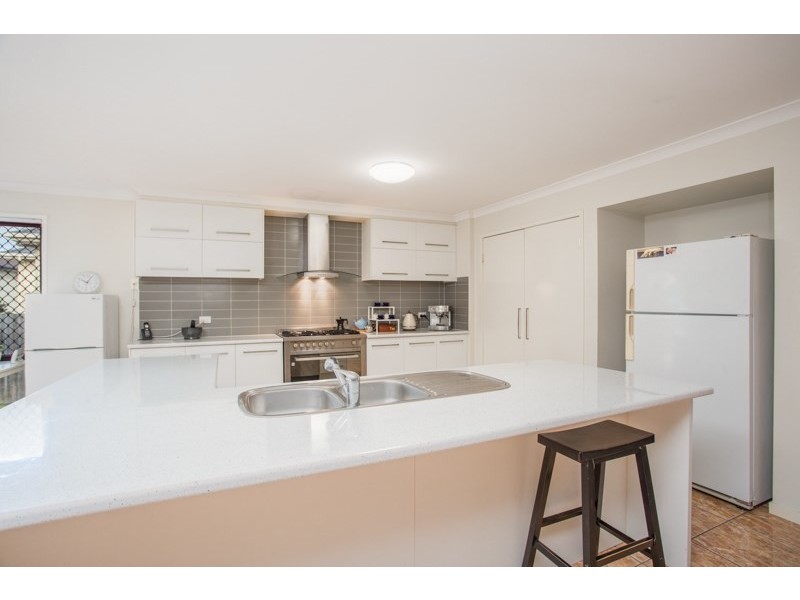 12 Dawson Drive, Manly West QLD 4179