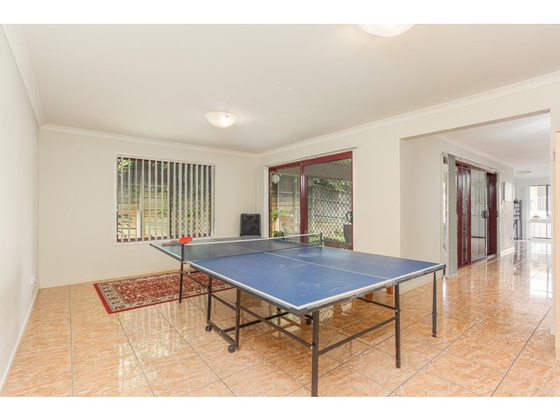 12 Dawson Drive, Manly West QLD 4179