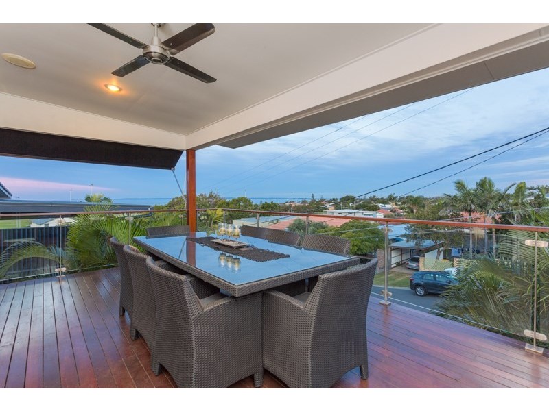 15 Warra Street, Wynnum QLD 4178