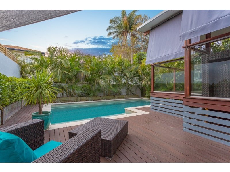 15 Warra Street, Wynnum QLD 4178