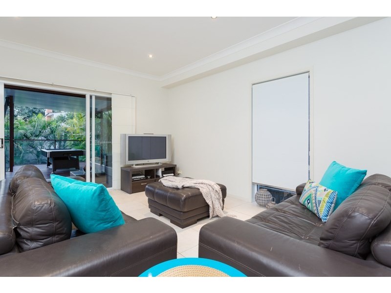 15 Warra Street, Wynnum QLD 4178