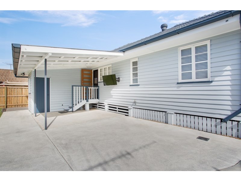 104 Whites Road, Manly West QLD 4179