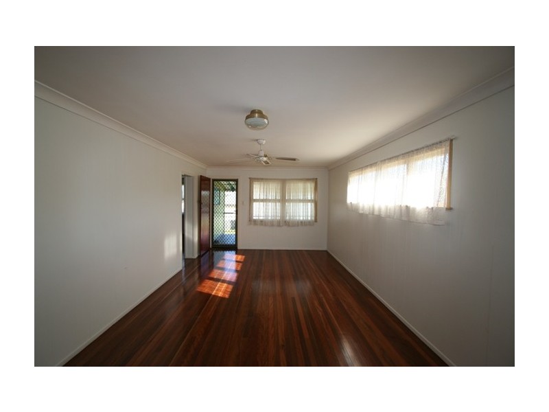 2 Selkirk Street, Tingalpa QLD 4173