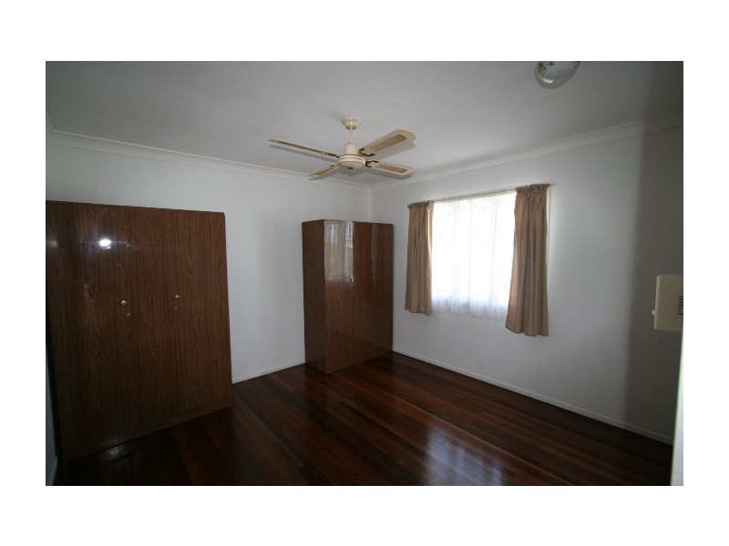 2 Selkirk Street, Tingalpa QLD 4173