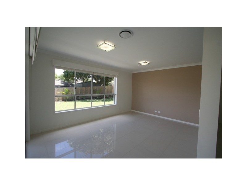 30 Bridgewater Place, Lota QLD 4179