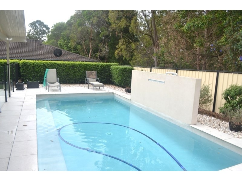 37 Lockwood Crescent, Manly West QLD 4179