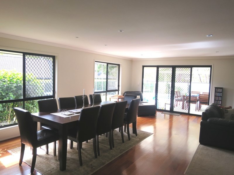 37 Lockwood Crescent, Manly West QLD 4179