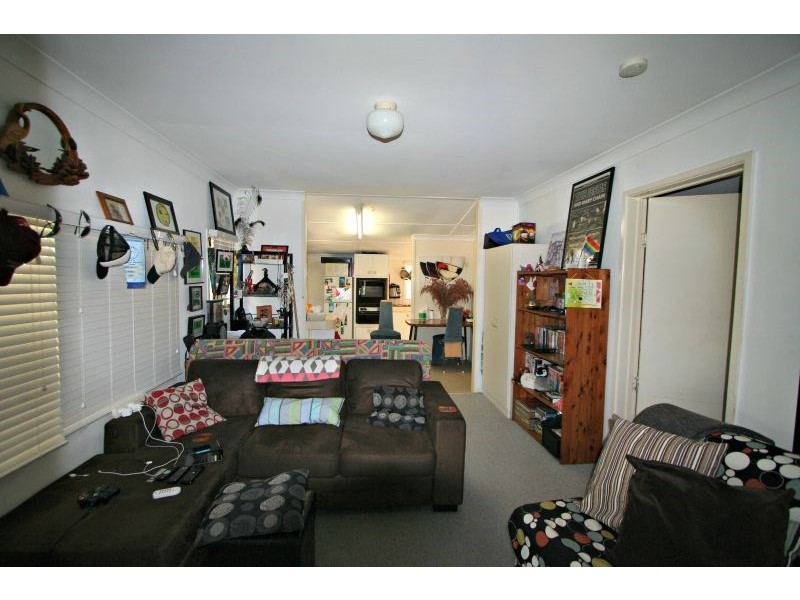 61 Cobar Street, Lota QLD 4179