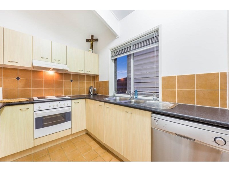 16/26 Yamboyna Street, Manly QLD 4179