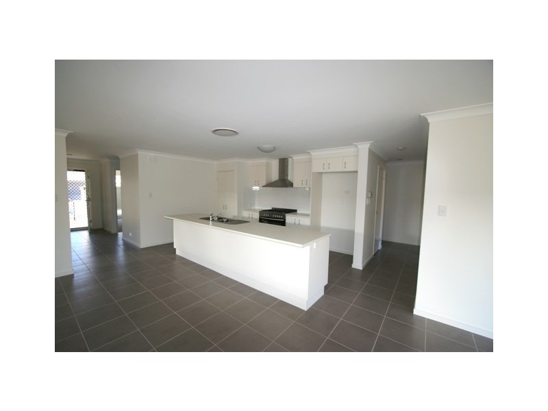 95 School Road, Wynnum West QLD 4178