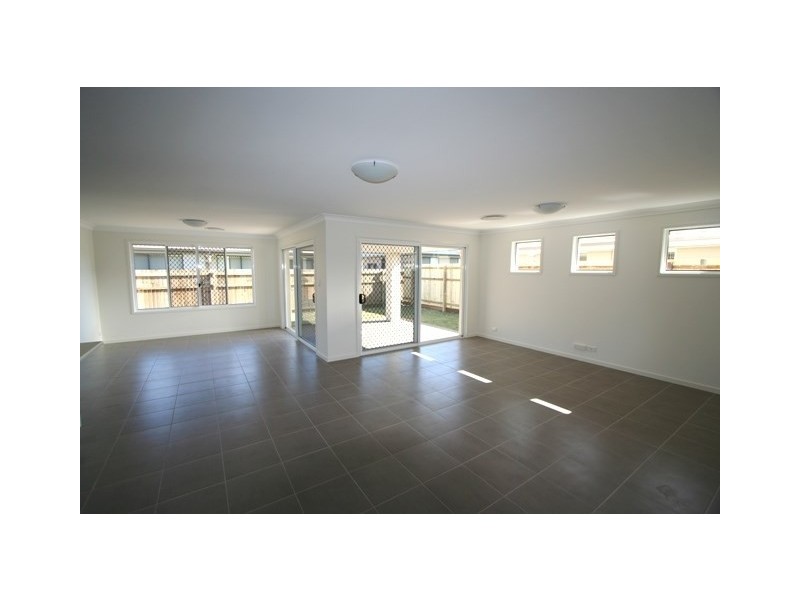 95 School Road, Wynnum West QLD 4178