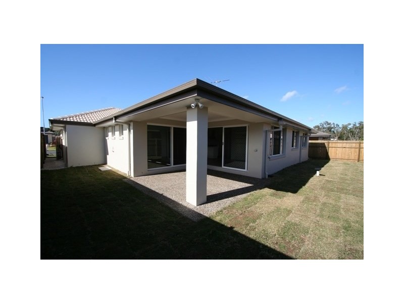 95 School Road, Wynnum West QLD 4178