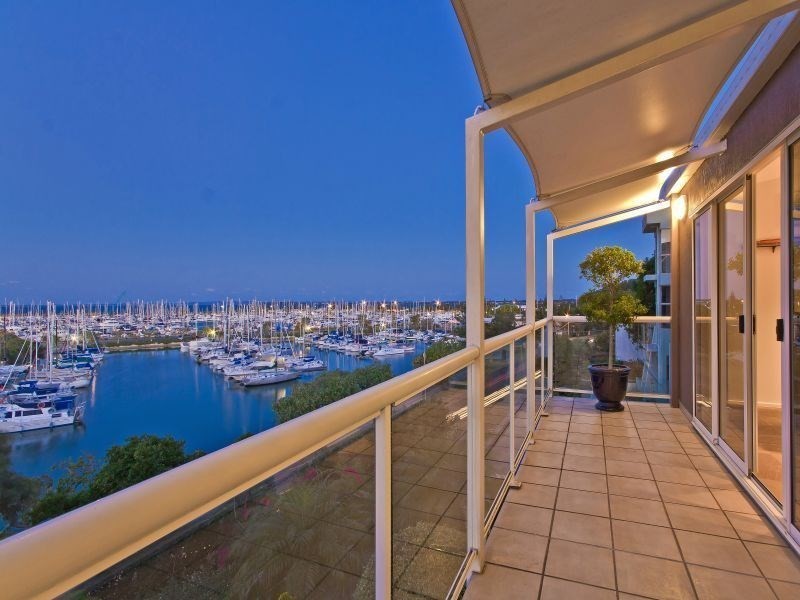 52 Wellington Street, Manly QLD 4179