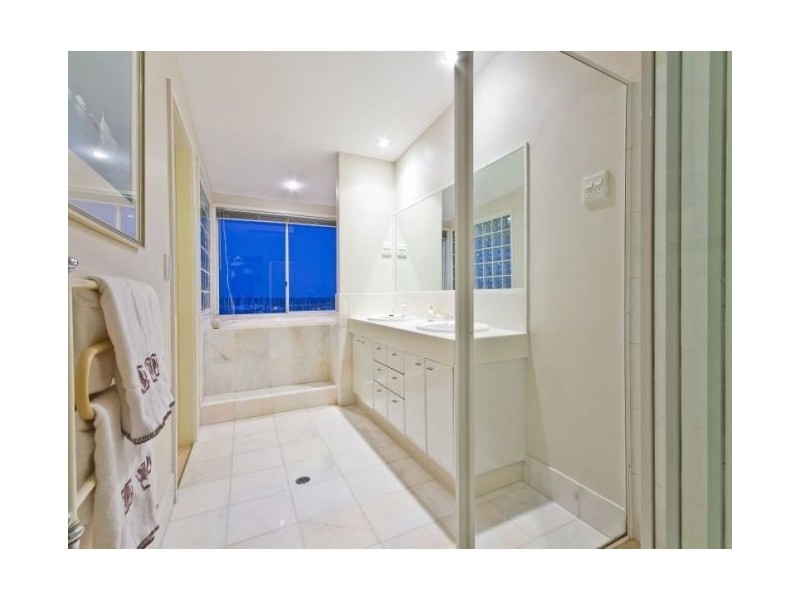 52 Wellington Street, Manly QLD 4179