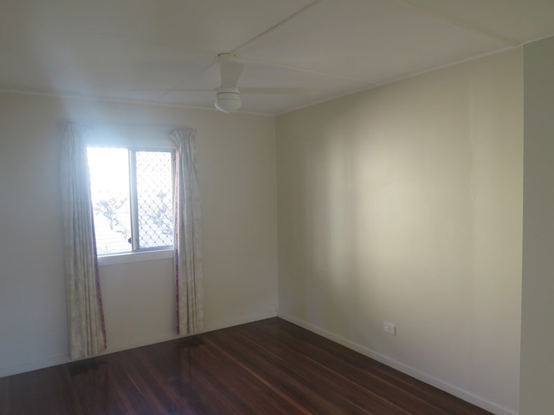 335 Whites Road, Lota QLD 4179