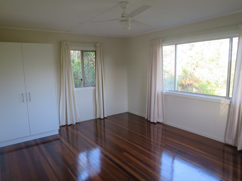 335 Whites Road, Lota QLD 4179