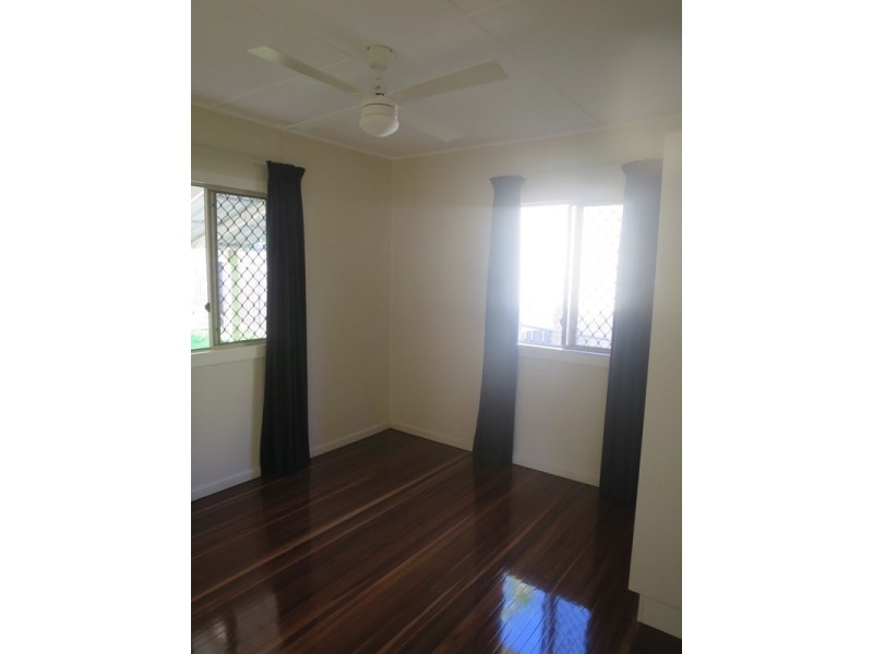 335 Whites Road, Lota QLD 4179