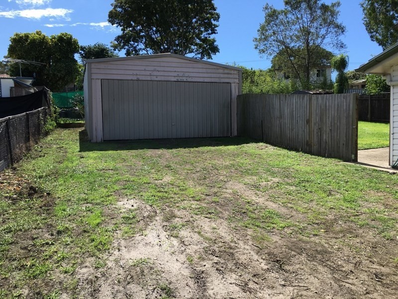 335 Whites Road, Lota QLD 4179