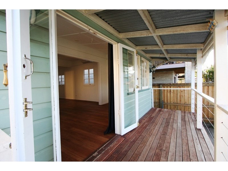 26 Outram Street, Lota QLD 4179