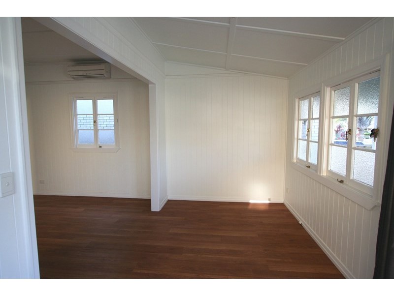 26 Outram Street, Lota QLD 4179