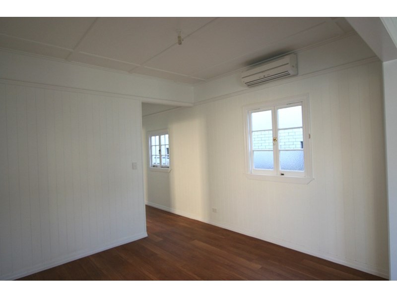 26 Outram Street, Lota QLD 4179